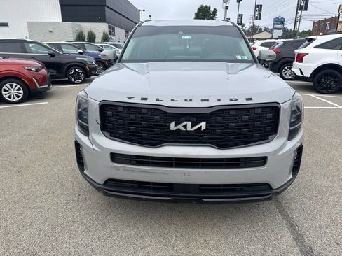 Certified 2022 Kia Telluride EX w/ EX Premium Package AWD/4WD image 2