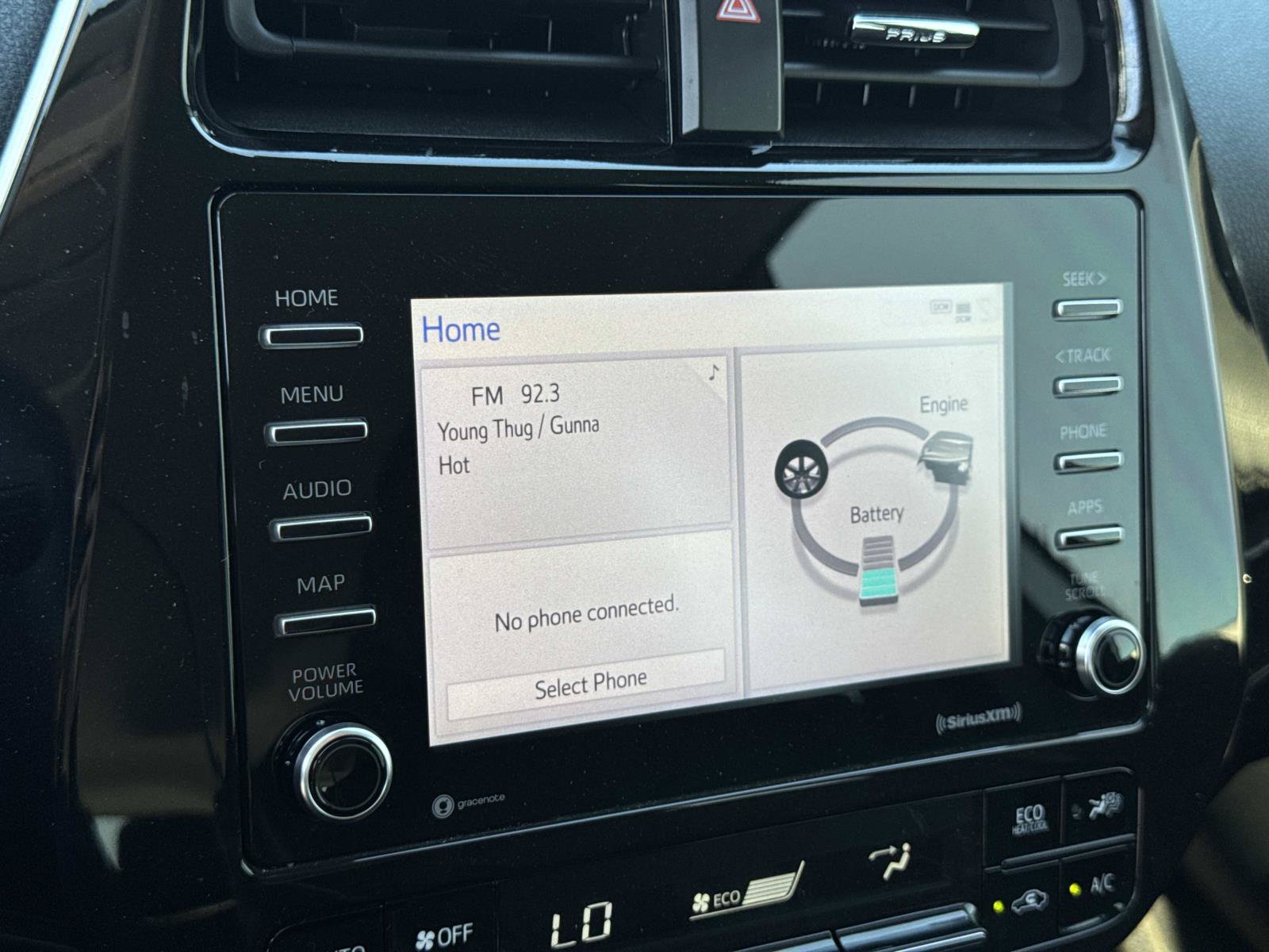 Used 2022 Toyota Prius FWD image 13