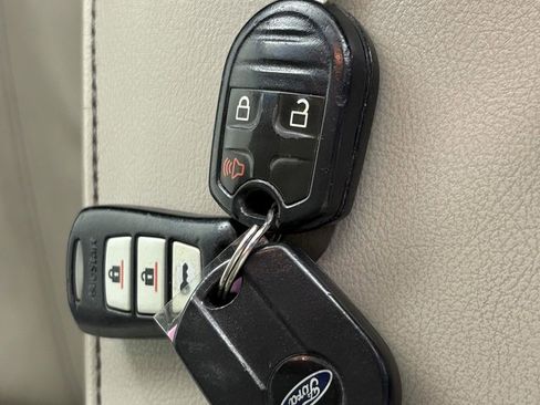 Used 2011 Ford Edge SEL w/ 202A Rapid Spec Order Code image 39