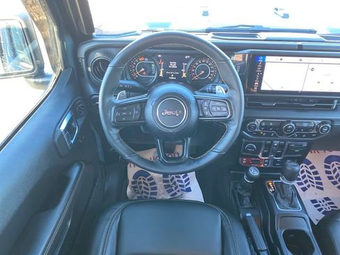 Used 2025 Jeep Wrangler Unlimited Rubicon 392 image 21