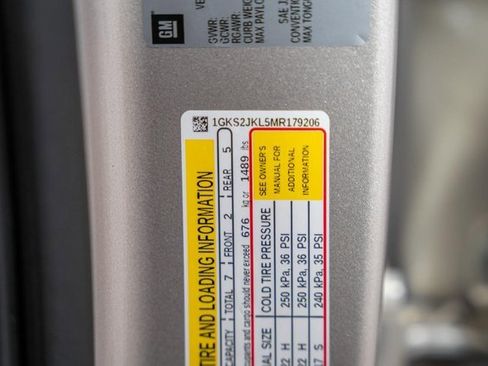 Used 2021 GMC Yukon XL Denali w/ Denali Premium Package image 47