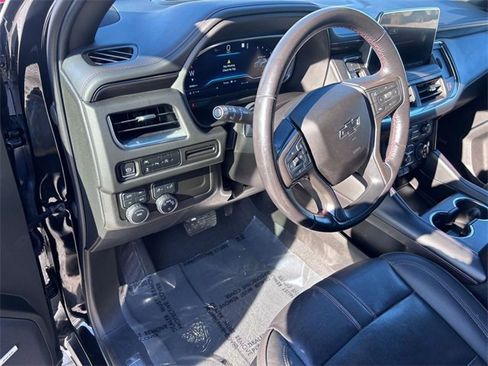 Used 2023 Chevrolet Suburban RST image 9