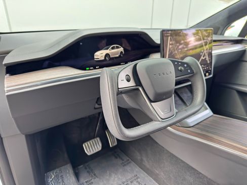 Used 2023 Tesla Model X AWD/4WD image 13
