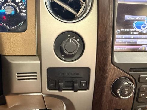 Used 2014 Ford F150 Lariat w/ Equipment Group 502A Luxury AWD/4WD image 21