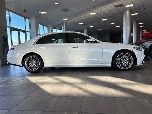 New 2026 Mercedes-Benz S 580 4MATIC Sedan image 2