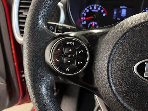 Used 2020 Kia Soul LX FWD image 25