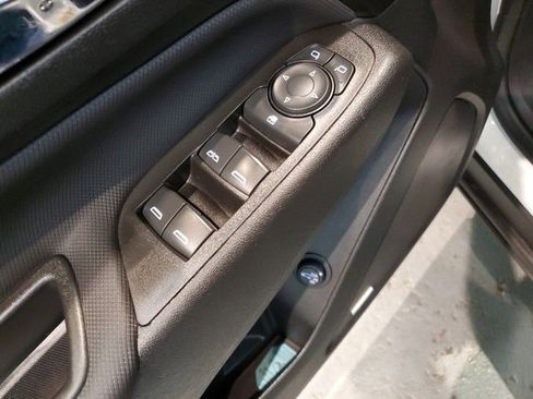 Used 2022 Chevrolet Equinox RS w/ RS Leather Package image 12