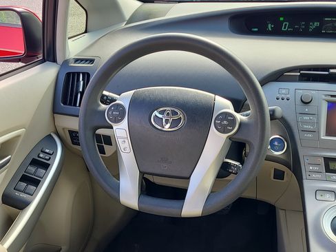 Used 2015 Toyota Prius Four image 15