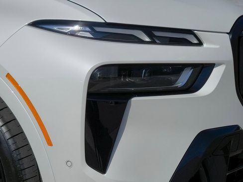 New 2026 BMW X7 xDrive40i w/ M Sport Package image 8