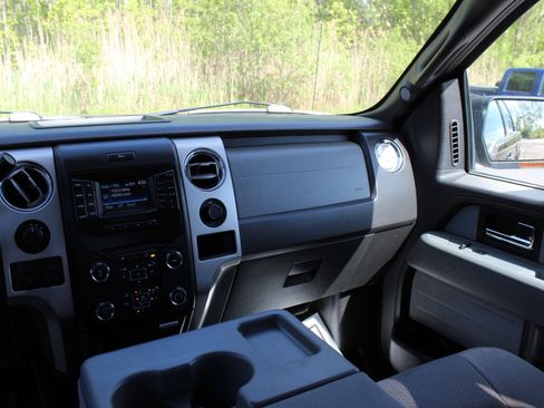 Used 2013 Ford F150 XLT w/ Luxury Equipment Group AWD/4WD image 18