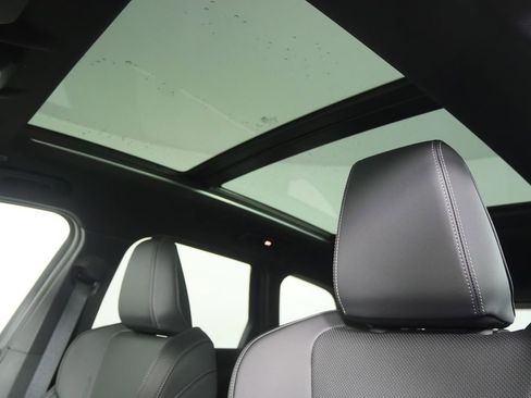 Certified 2025 BMW X1 xDrive28i image 11