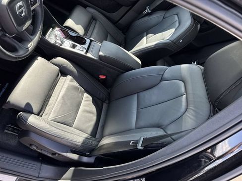 Used 2023 Volvo XC40 B5 Plus w/ Driver Assist Package AWD/4WD image 19