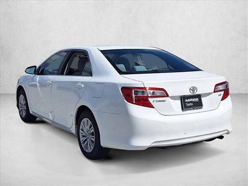 Used 2013 Toyota Camry LE FWD image 7