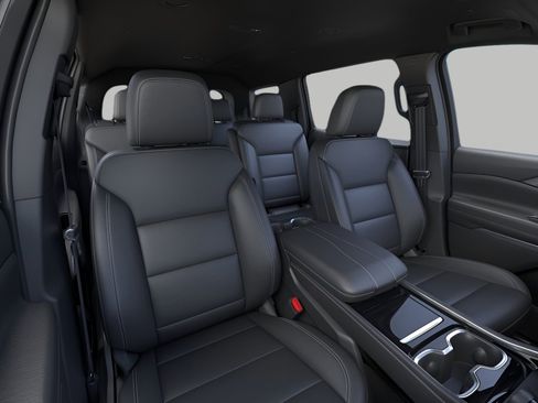 New 2026 Chevrolet Traverse LT w/ Driver Confidence Package image 16