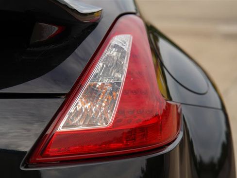 Used 2014 Nissan 370Z Touring w/ Sport Package RWD image 26