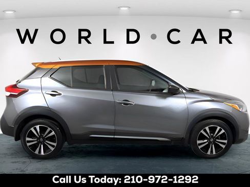 Used 2020 Nissan Kicks SR image 10