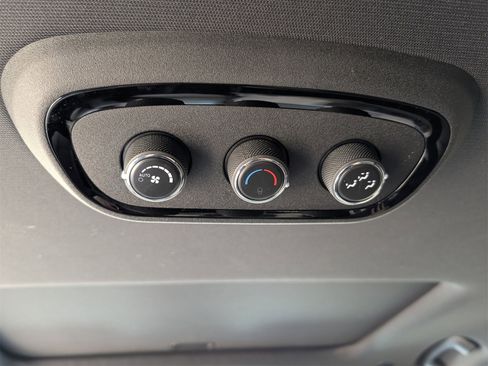 Used 2022 Dodge Durango GT image 27