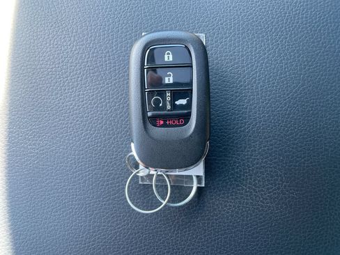 Certified 2025 Honda Pilot TrailSport image 31
