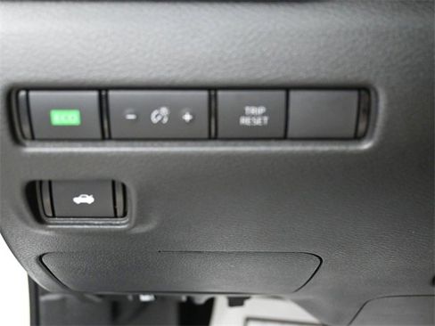 Used 2024 Nissan Sentra SV w/ All-Weather Package image 17