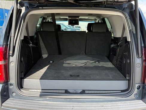 Used 2019 Chevrolet Tahoe LT w/ LT Signature Package AWD/4WD image 5