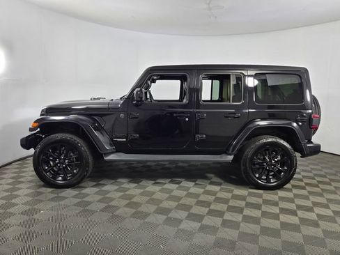 Used 2021 Jeep Wrangler Unlimited Sahara AWD/4WD image 4