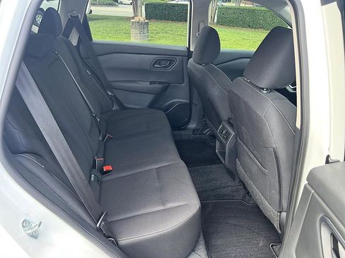 Certified 2024 Nissan Rogue S FWD image 16