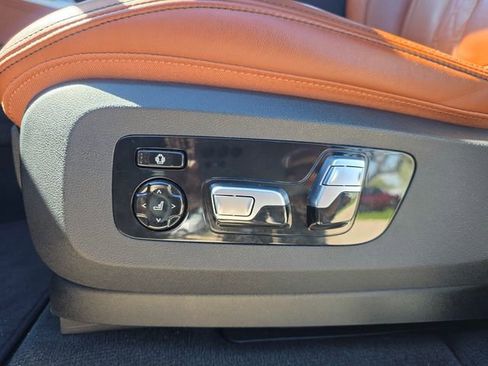 Used 2024 BMW X5 M60i AWD/4WD image 28