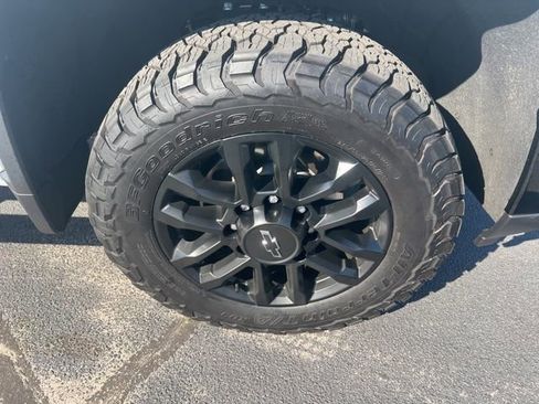 Certified 2025 Chevrolet Silverado 2500 LT w/ Trail Boss Package AWD/4WD image 23