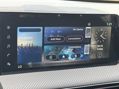 Used 2025 Nissan Kicks SR FWD image 28