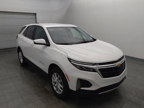 Used 2024 Chevrolet Equinox LT w/ Driver Convenience Package image 13