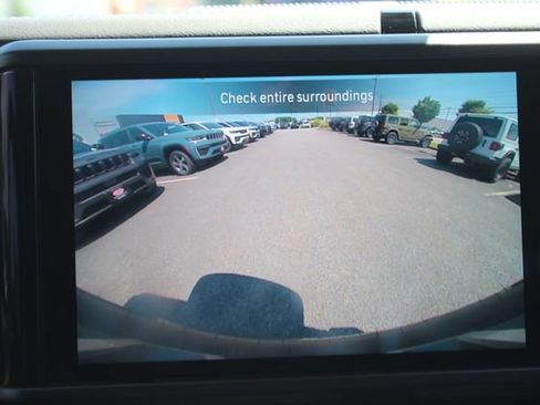 Used 2025 Jeep Wrangler Unlimited Sahara AWD/4WD image 7