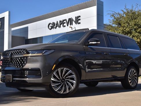 New 2025 Lincoln Navigator Black Label image 1