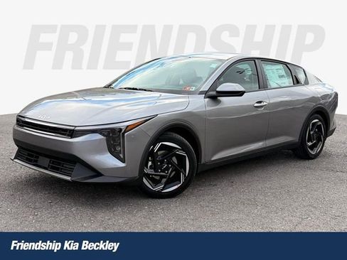 New 2025 Kia K4 EX image 1