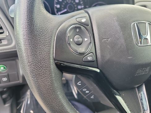 Used 2022 Honda HR-V Sport image 25