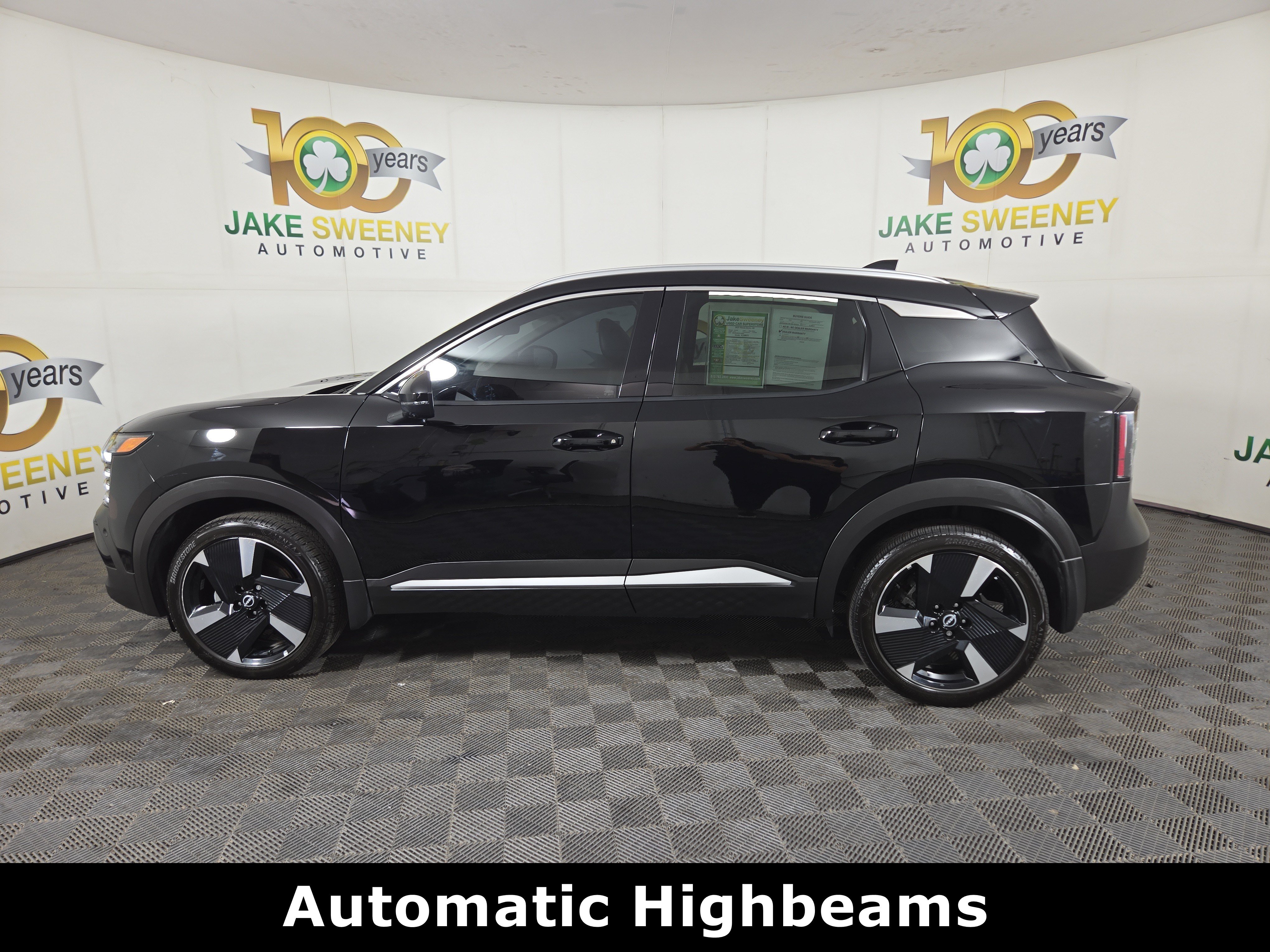 Used 2025 Nissan Kicks SR AWD/4WD image 4