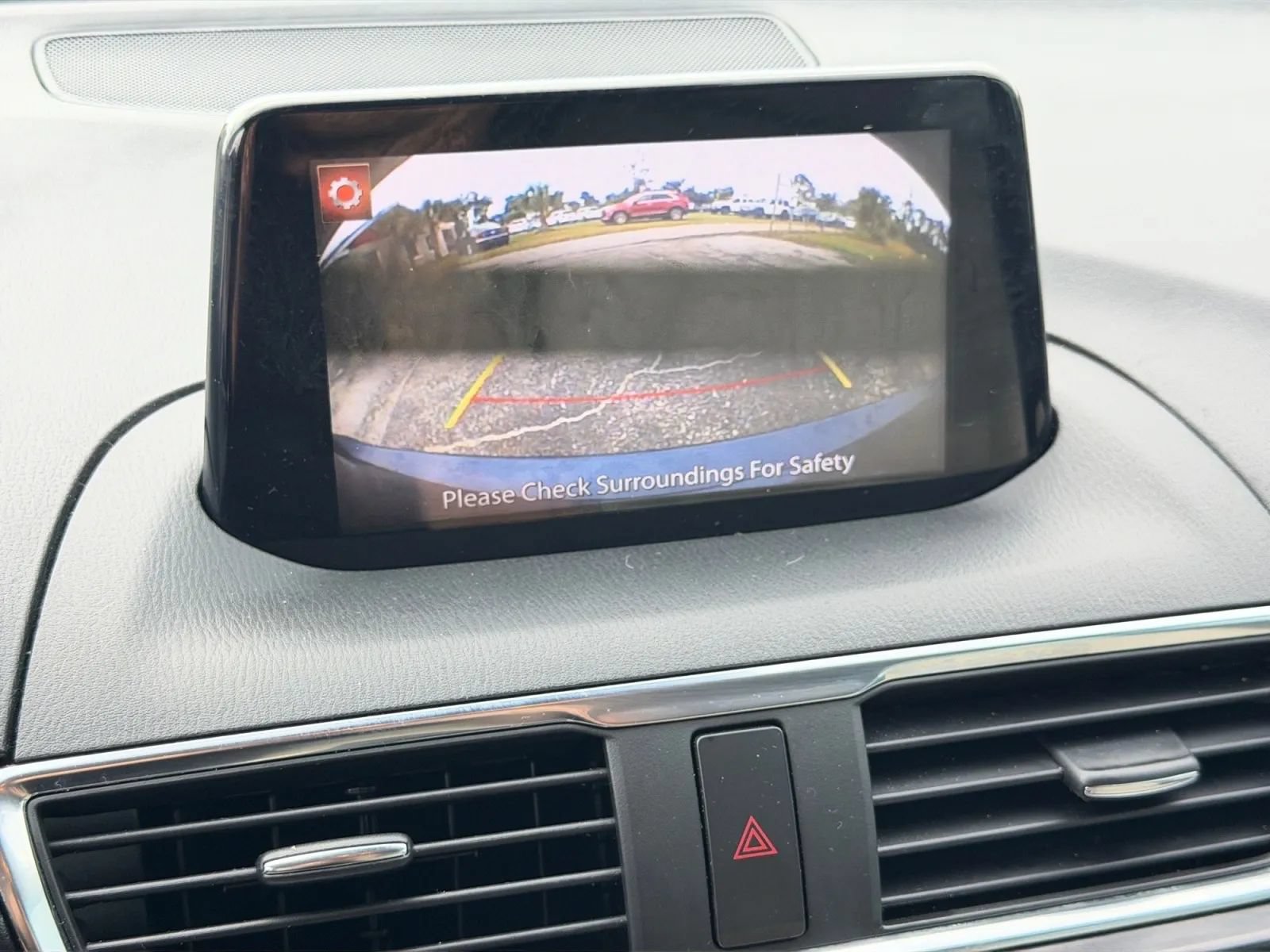 Used 2018 MAZDA MAZDA3 Grand Touring FWD image 21