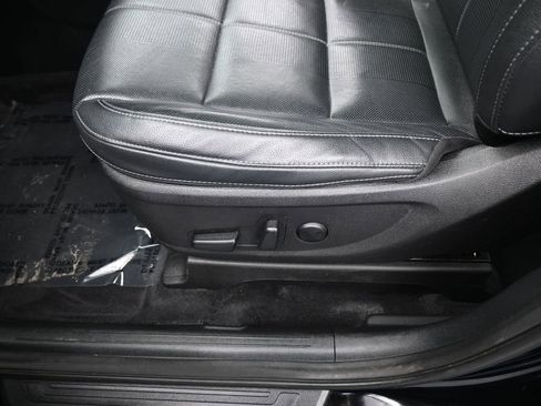 Used 2021 Kia Telluride EX image 16