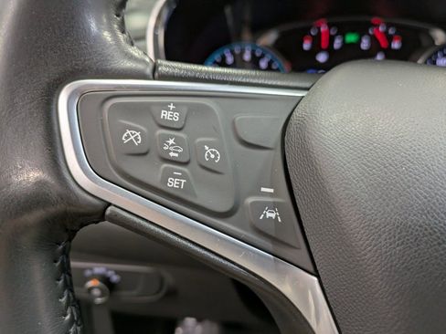 Used 2022 Chevrolet Equinox LT image 16