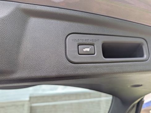 Used 2025 Acura MDX SH-AWD w/ Technology Package image 22