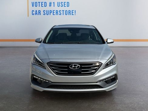 Used 2017 Hyundai Sonata Limited w/ Ultimate Package 04 FWD image 9