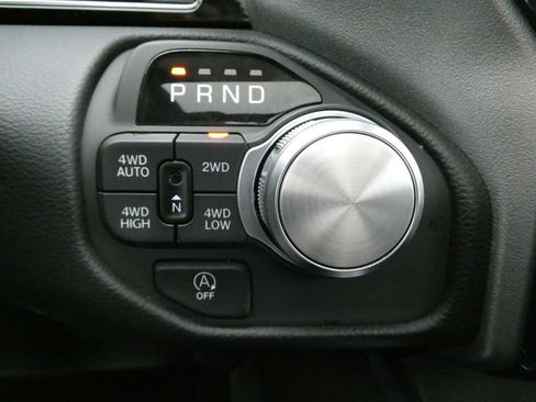 Used 2025 RAM 1500 Laramie w/ Night Edition AWD/4WD image 34