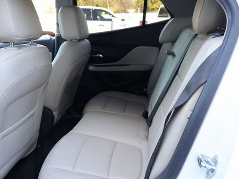 Used 2019 Buick Encore Essence image 12