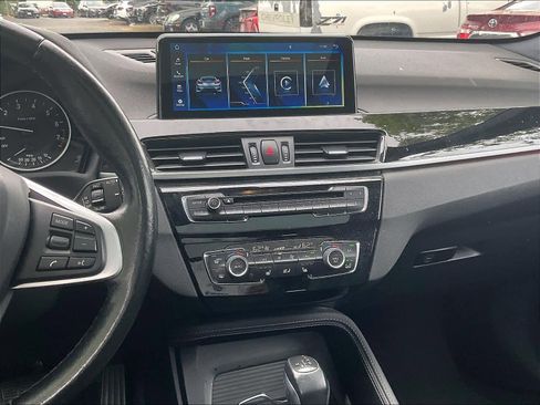 Used 2017 BMW X1 xDrive28i image 8