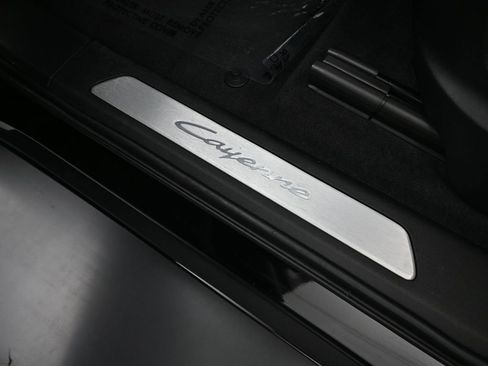 Certified 2024 Porsche Cayenne Coupe image 26