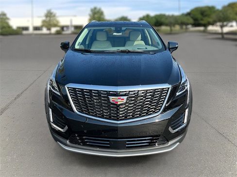 New 2025 Cadillac XT5 Premium Luxury w/ Technology Package image 2