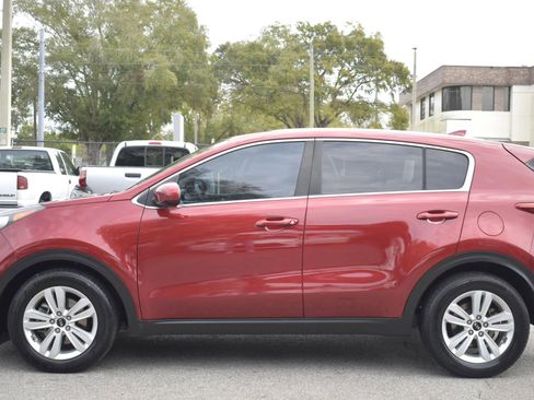 Used 2017 Kia Sportage LX image 4