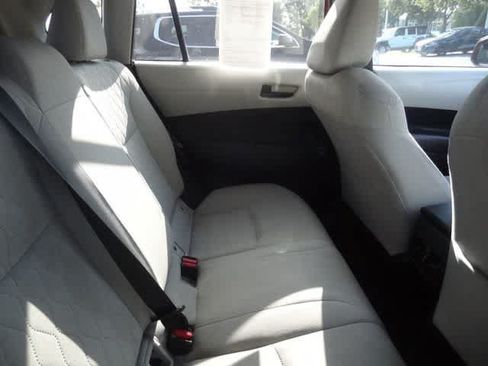 Used 2022 Toyota Corolla Cross LE FWD image 13