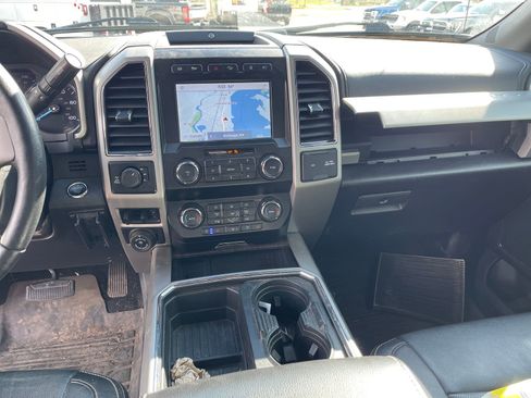 Used 2020 Ford F350 Lariat w/ Lariat Ultimate Package image 11