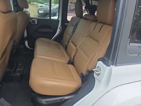 Used 2023 Jeep Wrangler Unlimited Sahara w/ Cold Weather Group AWD/4WD image 12