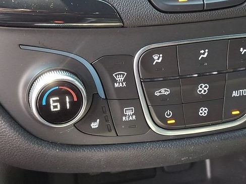Used 2022 Chevrolet Equinox RS w/ RS Leather Package FWD image 20